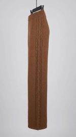 Pantalon en Maille Camel à Détails Tressés – Image 3