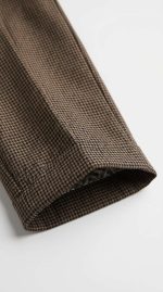 Élégance Carée : Pantalon en Laine à Carreaux Olive – Image 5