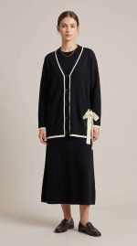 Élégance Contrastée : Ensemble Jupe & Cardigan – Image 4