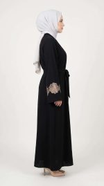 Abaya Noir Élégance Florale - Orkidia Fashion – Image 3