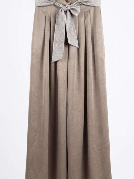 Pantalon palazzo beige fluide à taille haute avec ceinture à nouer élégante