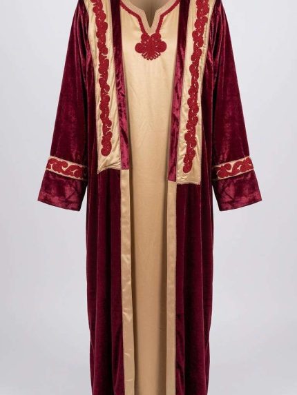 Caftan moderne femme bordeaux deux pieces en velours et satin dore avec broderies beldi Orkidia Fashion Nador