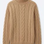 Élégance Camel : Le Pull en Laine Col Montant