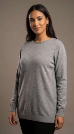 Élégance Texturée : Le Pull Gris Essentiel – Image 4