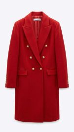 Rouge Passion : Manteau d'Officier Moderne