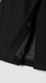 Manteau Noir Long à Col Fourrure – Élégance Orkidia – Image 6
