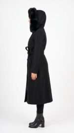 Manteau Noir Long à Col Fourrure – Élégance Orkidia – Image 3