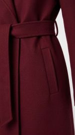 Manteau Long Bordeaux avec Col Fausse Fourrure - Élégance Hivernale – Image 5