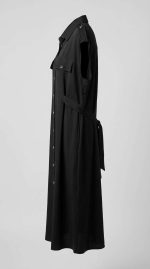 Robe Noire Boutonnée Élégance – Image 3