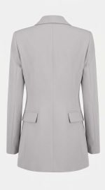 veste Gris Cintré à Broche Chaîne - Élégance Sophistiquée – Image 2