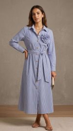 Élégance Marine : Robe Coton Rayé Fleur – Image 3