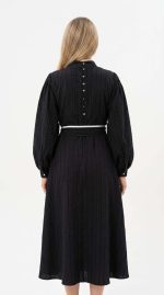 Robe Pablo : L'Élégance Intemporelle – Image 2