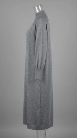 Élégance Confortable : Robe Col Montant Gris – Image 2