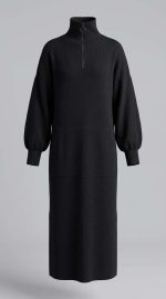 Élégance Noire : Robe Col Montant Zippée