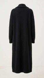 Élégance Intemporelle : Cardigan Noir en Maille Douce – Image 2