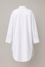 Chemise longue femme blanche oversize avec col classique et coupe tunique élégante