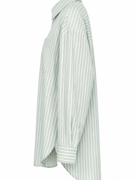 Chemise femme oversize vert sauge à rayures blanches avec manches longues et coupe fluide