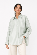 Chemise femme oversize vert sauge à rayures blanches avec manches longues et coupe fluide