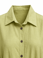 Ensemble femme vert olive avec chemisier ceinturé et pantalon large élégant