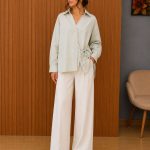 Chemise Vert Sauge Élégante à Dentelle et Liens – GDG Actuel
