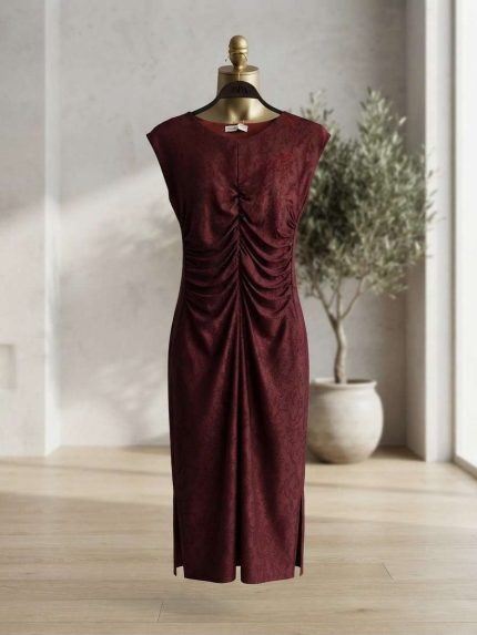 Robe Mi-Longue Bordeaux à Froncures – Élégance Chic et Scintillante