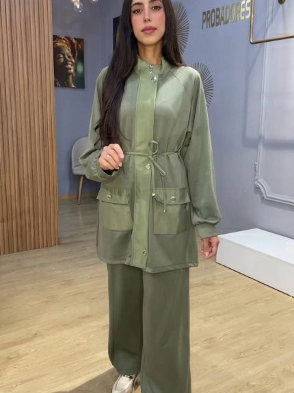 Ensemble femme vert deux pièces avec veste saharienne cintrable et pantalon large Orkidia Fashion Nador